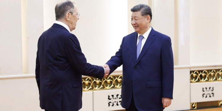 新华社照片,北京,2025年7月15日
7月15日上午,国家主席习近平在北京人民大会堂会见俄罗斯外长拉夫罗夫。
新华社记者 丁林 摄