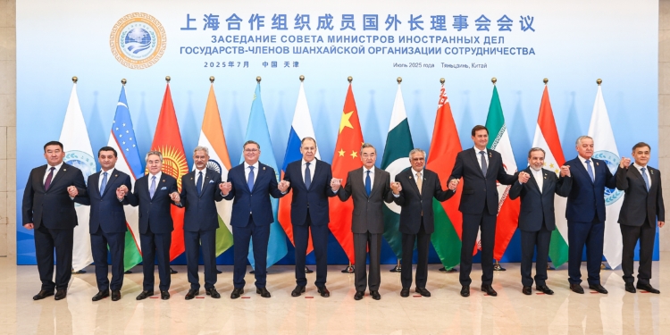 CHINA, TIANJIN - JULY 15, 2025: Director of the SCO Executive Committee of the Regional Anti-Terrorist Structure Ularbek Sharsheev, Uzbekistan’s Mnister of Foreign Affairs Baxtiyor Saidov, Kyrgyzstan's Minister of Foreign Affairs Jeenbek Kulubayev, Foreign Minister of India Subrahmanyam Jaishankar, Kazakhstan's Foreign Minister Murat Nurtleu, Russia's Foreign Minister Sergei Lavrov, China's Foreign Minister Wang Yi, Pakistan's Foreign Minister Mohammad Ishaq Dar, Belarus' Foreign Minister Maxim Ryzhenkov, Iran's Foreign Minister Abbas Araghchi, Tajikistan's Foreign Minister Sirojiddin Muhriddin, Shanghai Cooperation Organisation Secretary General Nurlan Yermekbayev (L-R) pose for a group photo before the 2025 meeting of the Council of Foreign Ministers of the Shanghai Cooperation Organization (SCO).  Russian Foreign Ministry/TASS
