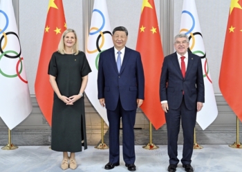 лªÉçÕÕÆ¬£¬¹ãÖÝ£¬2025Äê11ÔÂ9ÈÕ
11ÔÂ9ÈÕÏÂÎ磬¹ú¼ÒÖ÷ϯϰ½üƽÔÚ¹ãÖݰ×ÔÆ¹ú¼Ê»áÒéÖÐÐÄ»á¼ûÀ´»ª³öϯµÚÊ®Îå½ìÈ«¹úÔ˶¯»á¿ªÄ»Ê½µÄ¹ú¼Ê°Âί»áÖ÷ϯ¿¼ÎÄ´¹ºÍÖÕÉíÃûÓþÖ÷ϯ°ÍºÕ¡£
лªÉç¼ÇÕß Ò󲩹ŠÉã