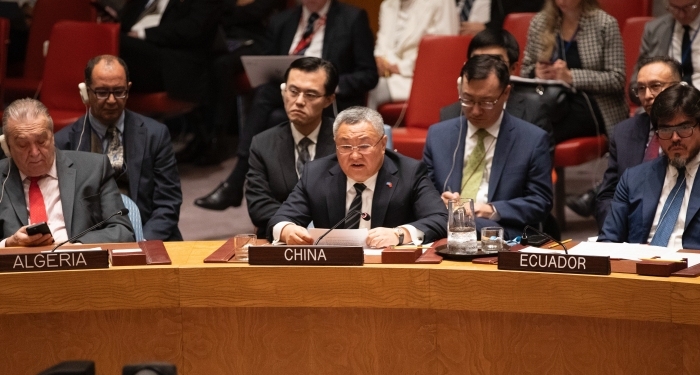 ÐÂ»ªÉçÕÕÆ¬£¬ÁªºÏ¹ú£¬2024Äê10ÔÂ2ÈÕ
    10ÔÂ2ÈÕ£¬ÔÚÎ»ÓÚÅ¦Ô¼µÄÁªºÏ¹ú×Ü²¿£¬ÖÐ¹ú³£×¤ÁªºÏ¹ú´ú±í¸µ´Ï£¨Ç°ÖÐ£©ÔÚ°²Àí»áÖÐ¶«¾ÖÊÆ½ô¼±»áÒéÉÏ·¢ÑÔ¡£
    ÖÐ¹ú³£×¤ÁªºÏ¹ú´ú±í¸µ´Ï2ÈÕÔÚ°²Àí»á½ô¼±ÉóÒéÀèÒÔ¾ÖÊÆÊ±±íÊ¾£¬µ±Ç°ÐÎÊÆÏÂÁªºÏ¹ú°²Àí»áÓÐ±ØÒª½ô¼±²ÉÈ¡ÐÐ¶¯£¬ÍÅ½áÒ»ÖÂÌá³öÃ÷È·ÎÞÎóµÄÒªÇó£¬±ØÐëÔÚ¼ÓÉ³Á¢¼´ÊµÏÖÍ£»ð£¬±ØÐëÍÆ¶¯ÀèÒÔ¾ÖÊÆÁ¢¼´½µÎÂ¡¢Í£Ö¹±©Á¦Ñ­»·£¬±ØÐëÈ«Á¦·ÀÖ¹Õ½ÊÂÂûÑÓ£¬±ØÐëÍÆ¶¯ÓÐ¹Ø¸÷·½»Øµ½ÕþÖÎºÍÍâ½»½â¾öµÄ¹ìµÀ¡£
    ÐÂ»ªÉç¼ÇÕß Ð»ïÉ Éã