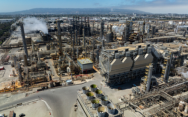 LOS ANGELES, CA - JUNE 15: An aerial of the Torrance Refining Company on Monday, June 15, 2026, in Torrance, CA. Despite an agreement to end the Iran war and open the Strait of Hormuz announced Sunday, high oil, gasoline prices, and energy supply problems won’t be solved overnight. (Kayla Bartkowski / Los Angeles Times)