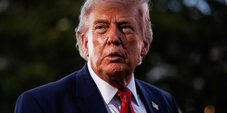 US President Donald Trump during the Congressional picnic on the South Lawn of the White House in Washington, DC, US, on Tuesday, May 19, 2026. Trump threatened to resume strikes on Iran in the coming days as part of the push for a deal to end the war, after he said he had just called off a US attack. Photographer: Samuel Corum/Sipa/Bloomberg