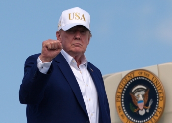 President Donald Trump boards Air Force One at Morristown Airport, Sunday, Aug. 9, 2026, in Morristown, N.J. (AP Photo/Julia Demaree Nikhinson)