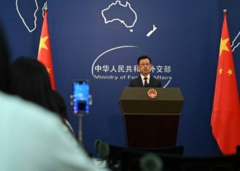 28 September 2026, China, Peking: Guo Jiakun, a spokesperson for the Chinese Ministry of Foreign Affairs, speaks at the daily press conference. Beijing has reacted cautiously to remarks by the U.S. ambassador to China regarding an alleged offer by U.S. President Trump to sell weapons to Chinese President Xi. China is strengthening its defense capabilities based on its own needs, said Foreign Ministry spokesperson Guo Jiakun in Beijing. Photo by: Johannes Neudecker/picture-alliance/dpa/AP Images